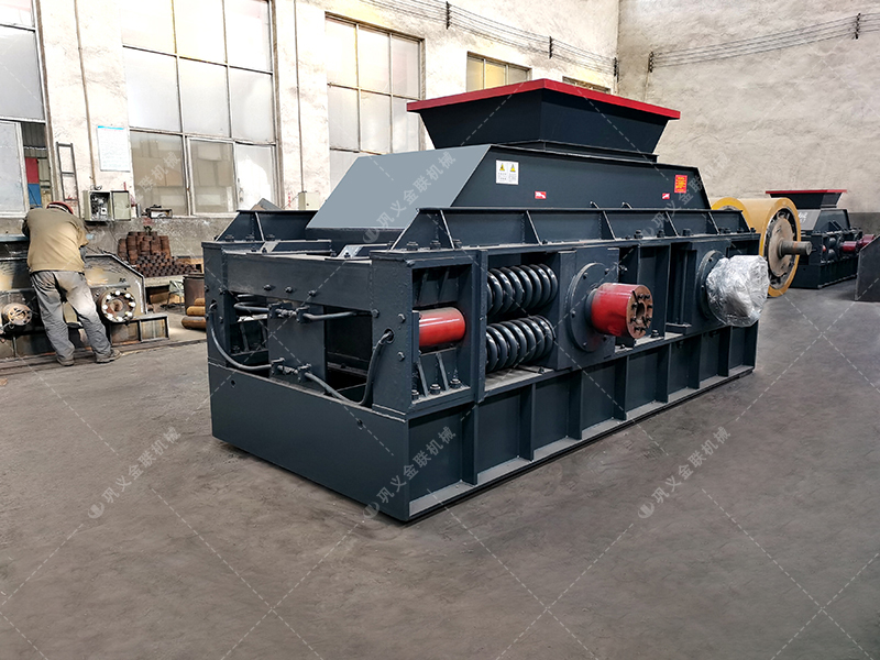 鵝卵石對輥破碎機(jī)介紹，為什么選擇金聯(lián)機(jī)械？